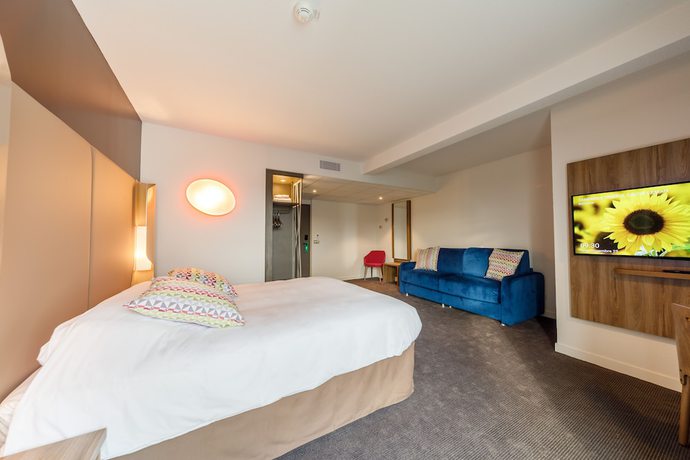 Imagen de la habitación del Hotel Campanile Findrol Savoie Leman. Foto 9