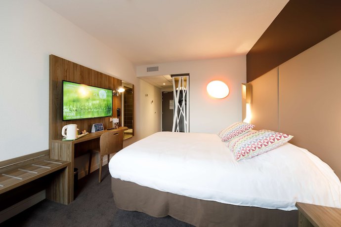 Imagen de la habitación del Hotel Campanile Findrol Savoie Leman. Foto 10
