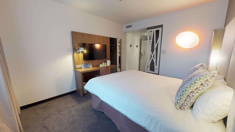 Imagen de la habitación del Hotel Campanile Fontainebleau. Foto 13