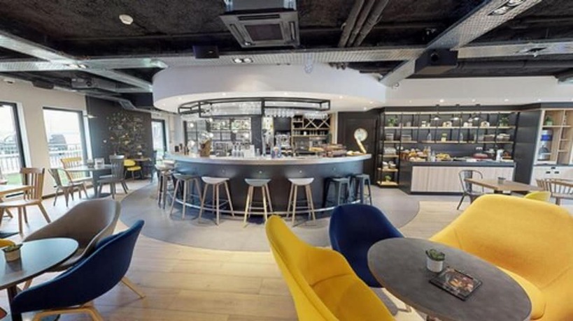 Imagen de los interiores del Hotel Campanile Fontainebleau. Foto 20