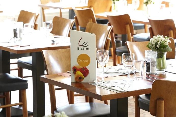 Imagen del bar/restaurante del Hotel Campanile Gent. Foto 9