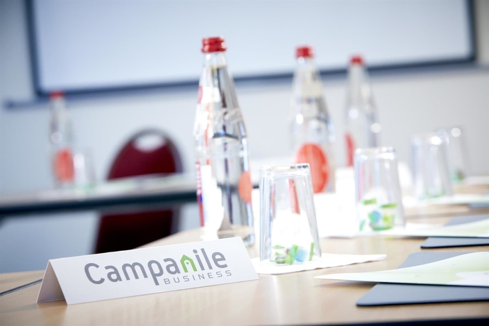 Imagen de los interiores del Hotel Campanile Grenoble Nord - Saint Egrève. Foto 18