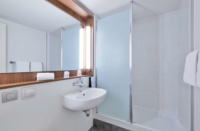 Imagen de la habitación del Hotel Campanile Grenoble Université - Saint Martin D'héres. Foto 15