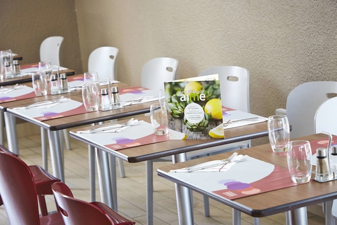 Imagen del bar/restaurante del Hotel Campanile Grenoble Université - Saint Martin D'héres. Foto 3