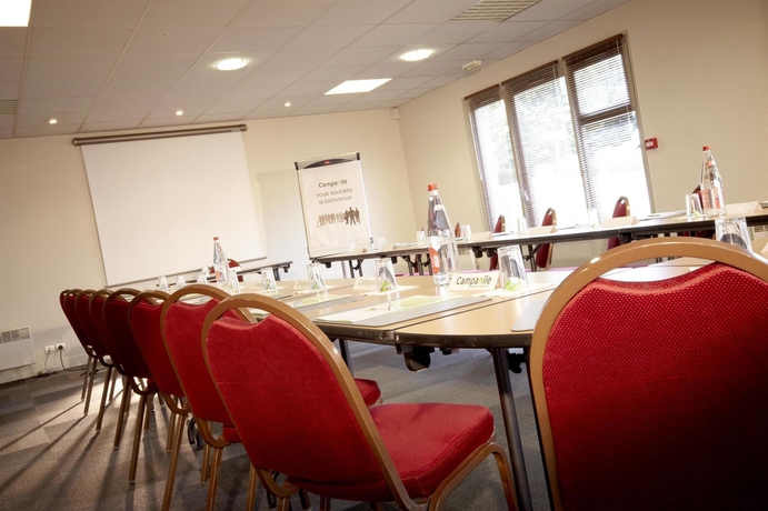 Imagen de los interiores del Hotel Campanile Gueret. Foto 14