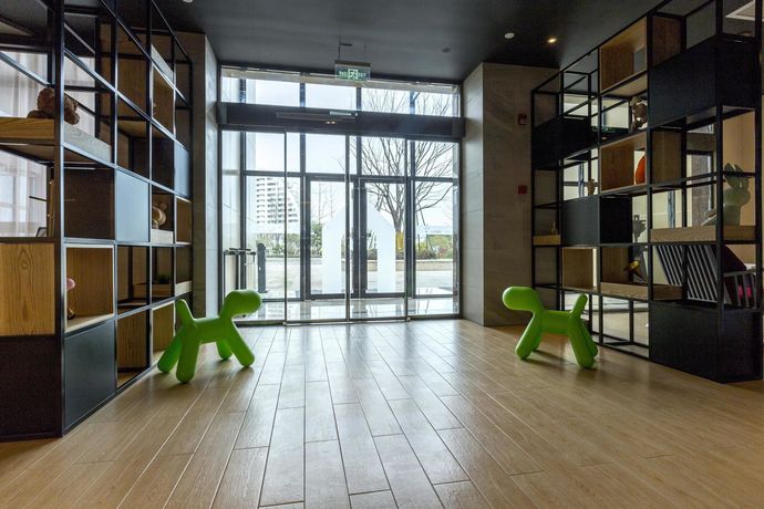 Imagen de los interiores del Hotel Campanile Huzhou Taihu Lake. Foto 13