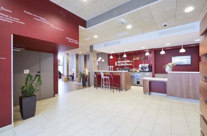 Imagen de los interiores del Hotel Campanile La Roche Sur Yon Centre - Gare. Foto 15
