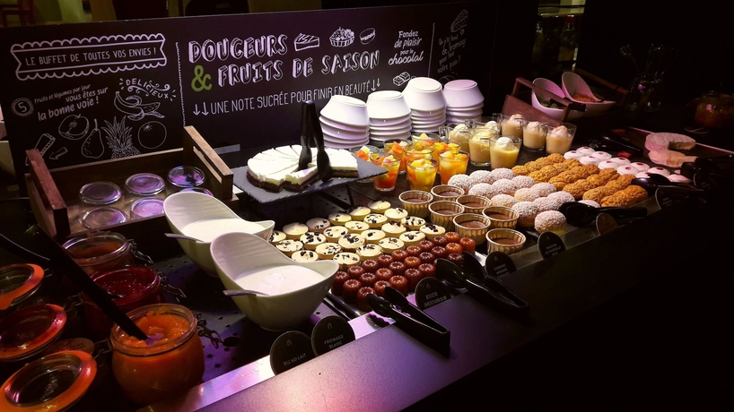 Imagen del bar/restaurante del Hotel Campanile La Rochelle Nord - Puilboreau. Foto 8