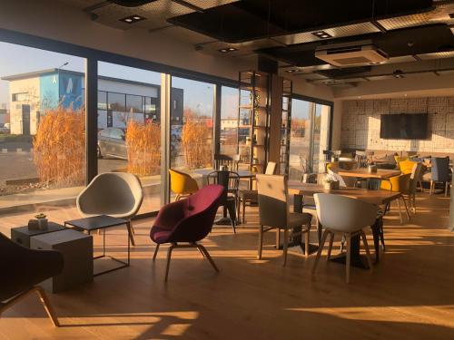 Imagen de la habitación del Hotel Campanile Laval Nord. Foto 9