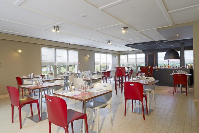 Imagen del bar/restaurante del Hotel Campanile Lens. Foto 2