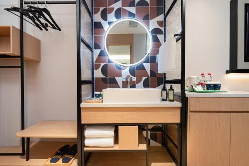 Imagen general del Hotel Campanile Liaocheng Bus Terminal Wanda Plaza. Foto 5