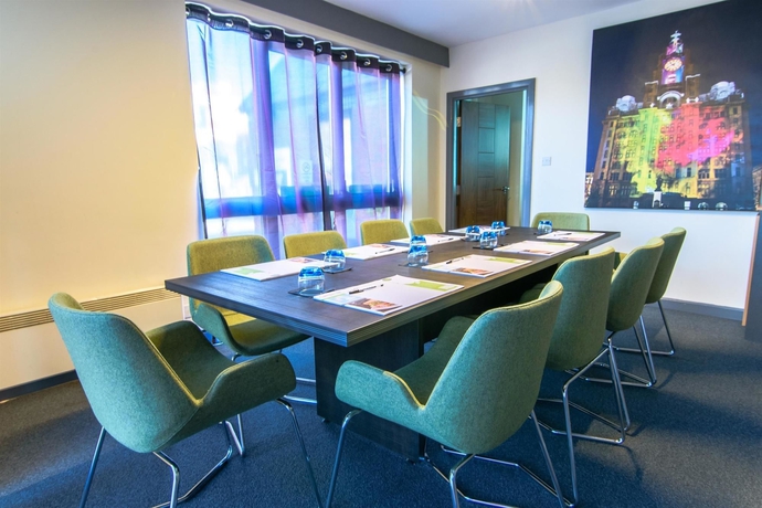 Imagen de los interiores del Hotel Campanile Liverpool. Foto 15