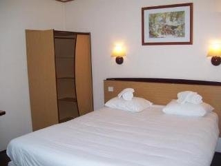 Imagen de la habitación del Hotel Campanile Livry Gargan. Foto 4