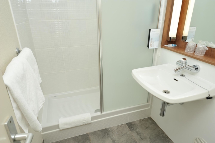 Imagen de la habitación del Hotel Campanile Lorient Lanester. Foto 9