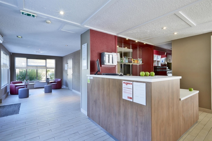 Imagen de los interiores del Hotel Campanile Lyon Ecully. Foto 19