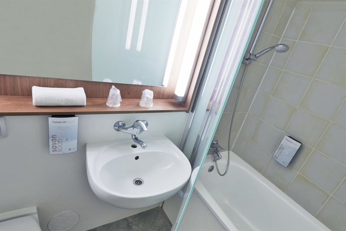 Imagen de la habitación del Hotel Campanile Lyon Ecully. Foto 17