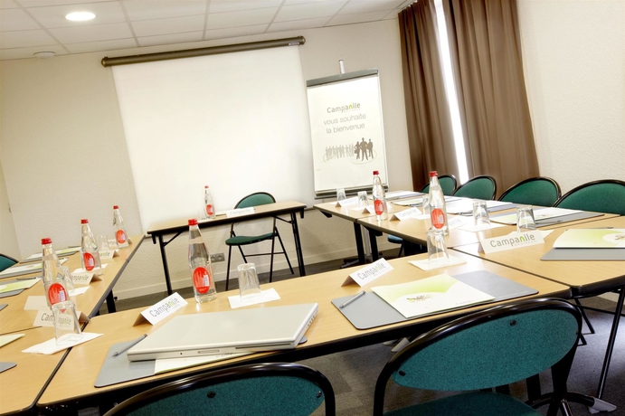 Imagen de los interiores del Hotel Campanile Lyon Est - Bron Eurexpo. Foto 15