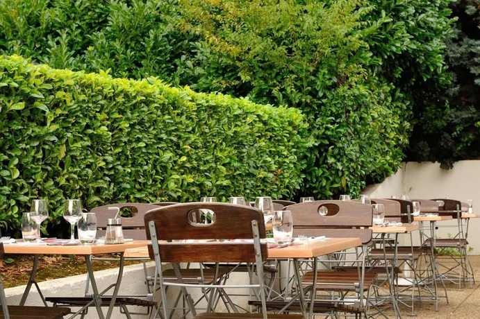 Imagen del bar/restaurante del Hotel Campanile Lyon Nord - Dardilly. Foto 7