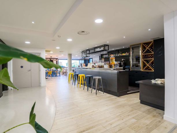 Imagen del bar/restaurante del Hotel Campanile Marseille PRIME - Aubagne. Foto 4