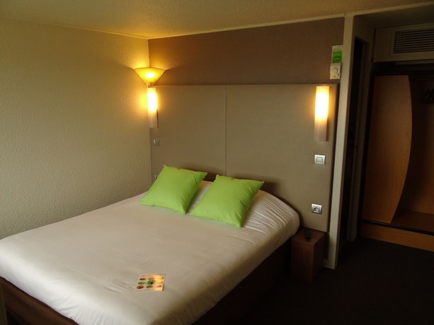 Imagen de la habitación del Hotel Campanile Marseille St Antoine. Foto 8