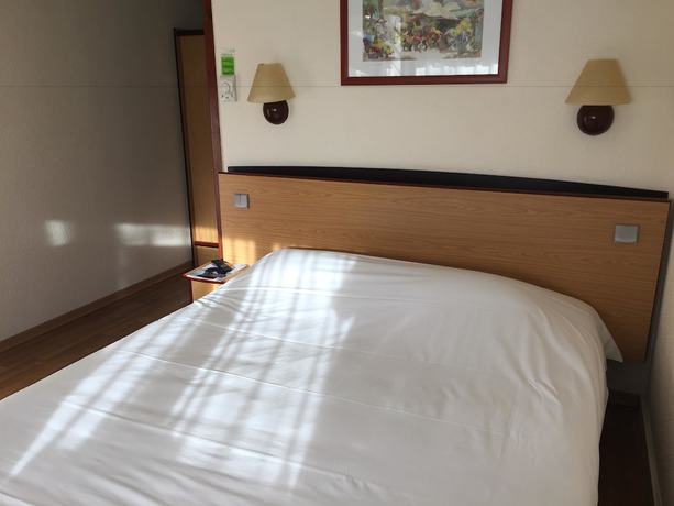 Imagen de la habitación del Hotel Campanile Maubeuge. Foto 12