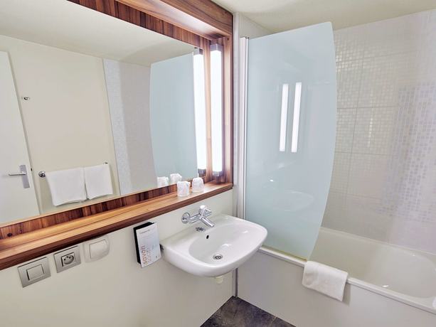 Imagen de la habitación del Hotel Campanile Melun Sénart - Vert Saint Denis. Foto 17