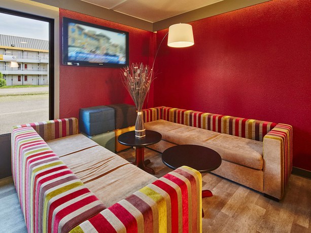 Imagen del bar/restaurante del Hotel Campanile Melun Sénart - Vert Saint Denis. Foto 3