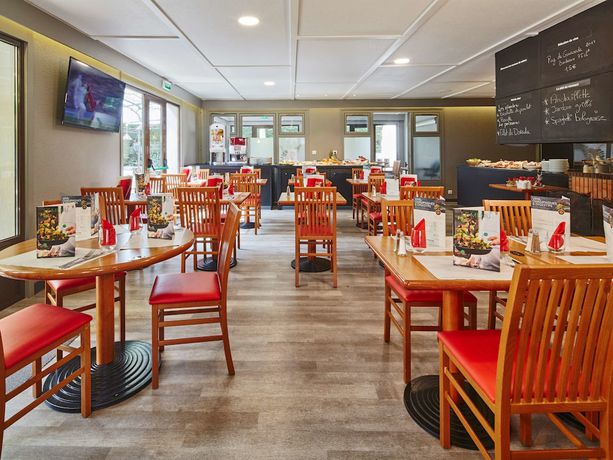 Imagen del bar/restaurante del Hotel Campanile Melun Sénart - Vert Saint Denis. Foto 6