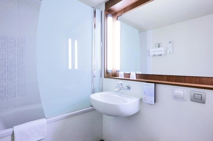 Imagen de la habitación del Hotel Campanile Metz Est - Technopole. Foto 11