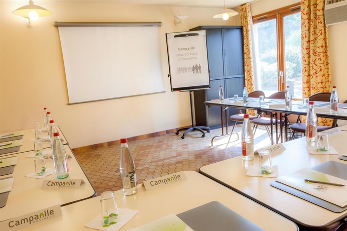 Imagen de los interiores del Hotel Campanile Millau. Foto 14