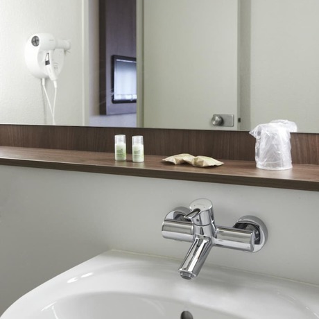 Imagen de la habitación del Hotel Campanile Mont De Marsan. Foto 16