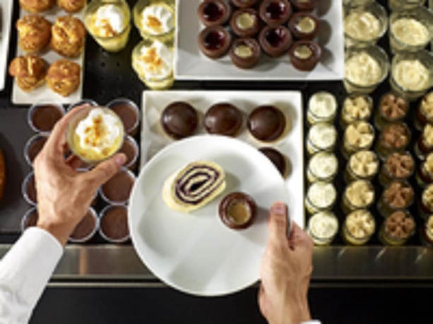 Imagen del bar/restaurante del Hotel Campanile Montbeliard - Sochaux. Foto 8