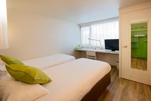 Imagen de la habitación del Hotel Campanile Montlu&ccedil;on ~ Saint-Victor. Foto 19