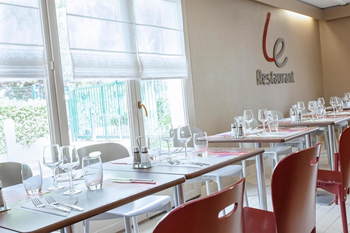 Imagen del bar/restaurante del Hotel Campanile Montpellier Sud. Foto 6