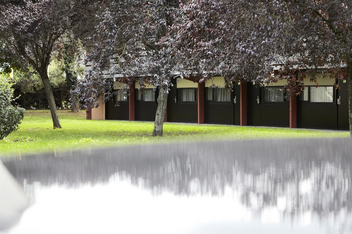 Imagen de los exteriores del Hotel Campanile Mulhouse - Illzach Ile Napoleon. Foto 11