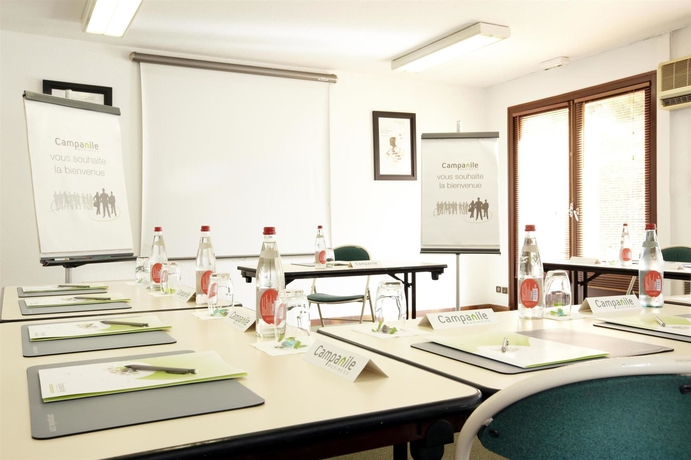Imagen de los interiores del Hotel Campanile NATURE - Aix En Provence Meyreuil. Foto 14