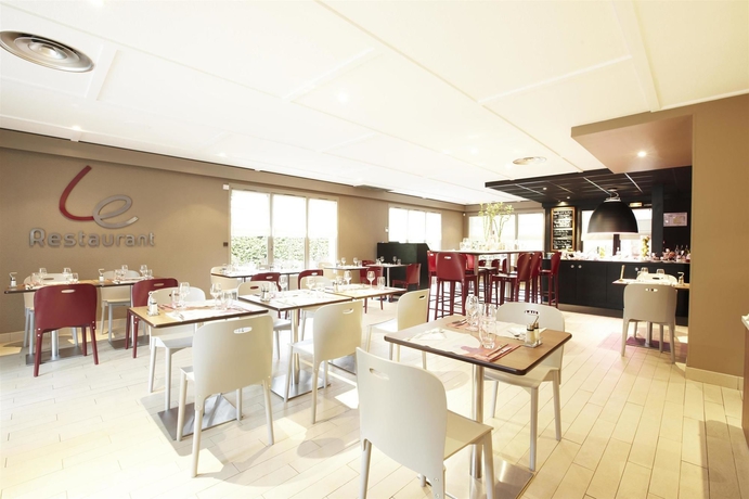 Imagen del bar/restaurante del Hotel Campanile NATURE - Aix En Provence Meyreuil. Foto 3