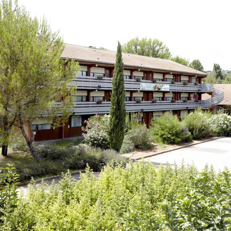 Imagen general del Hotel Campanile NATURE - Aix En Provence Meyreuil. Foto 2