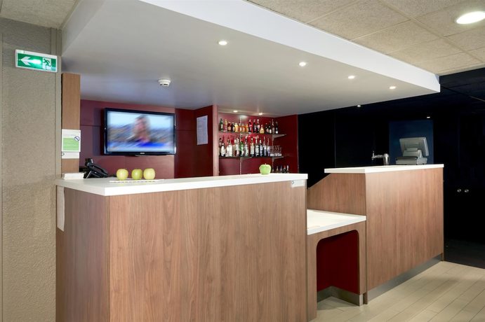 Imagen de los interiores del Hotel Campanile NATURE - Aix Les Bains. Foto 20