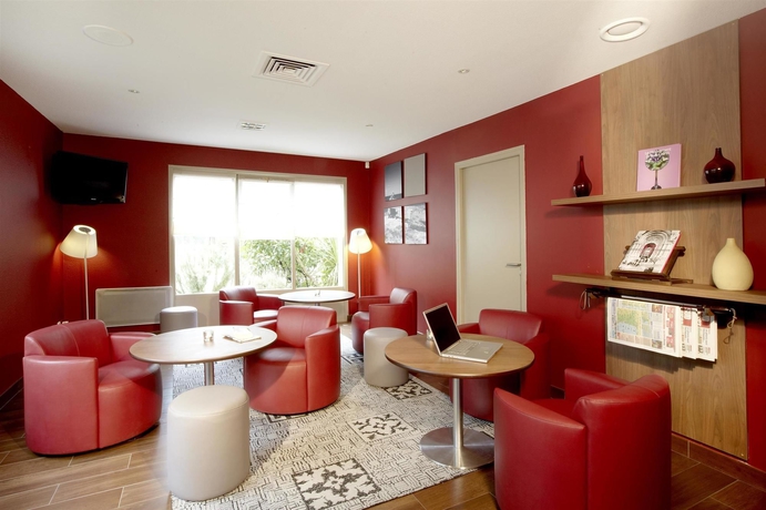 Imagen de los interiores del Hotel Campanile NATURE - Biarritz. Foto 16