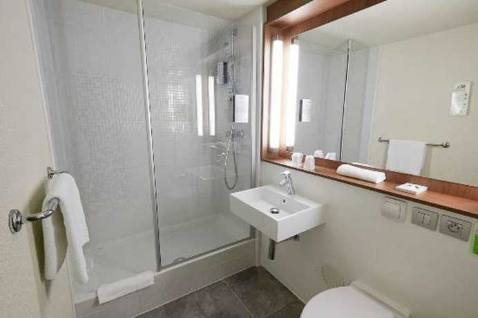 Imagen de la habitación del Hotel Campanile NATURE - Bordeaux Lac. Foto 16