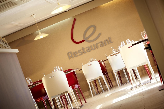 Imagen del bar/restaurante del Hotel Campanile NATURE - Bordeaux Ouest Le Bouscat. Foto 9