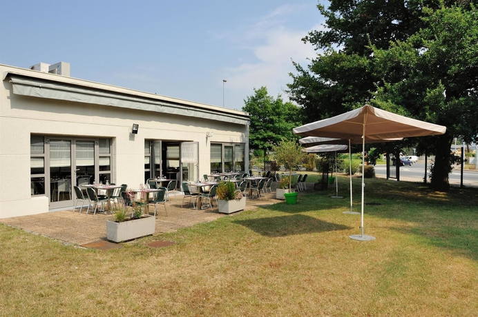 Imagen general del Hotel Campanile NATURE - Bordeaux Sud Pessac. Foto 4