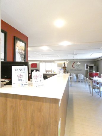 Imagen de los interiores del Hotel Campanile NATURE Cahors. Foto 15