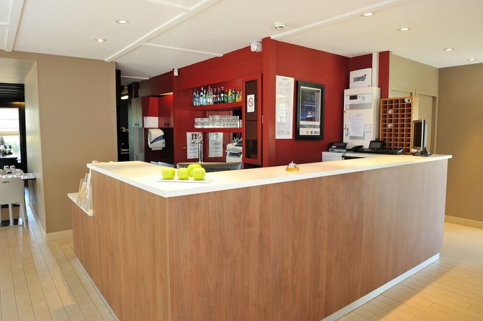 Imagen de los interiores del Hotel Campanile NATURE - Cergy Pontoise. Foto 20