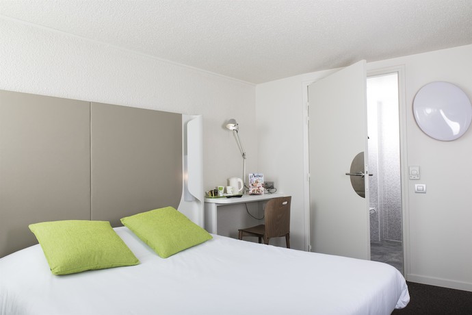 Imagen de la habitación del Hotel Campanile NATURE - Cergy Saint Christophe. Foto 11