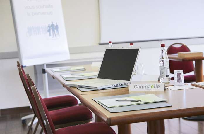 Imagen de los interiores del Hotel Campanile NATURE - Cergy Saint Christophe. Foto 20