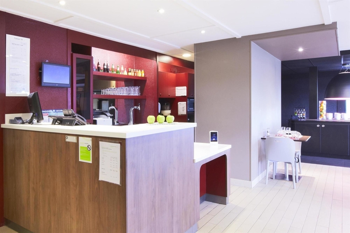 Imagen de los interiores del Hotel Campanile NATURE - Dijon Est Saint-Apollinaire. Foto 15
