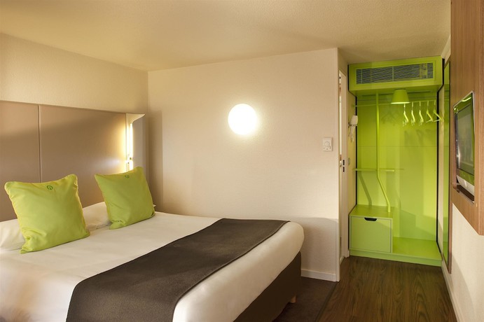 Imagen de la habitación del Hotel Campanile NATURE - Ep&ocirc;ne. Foto 8