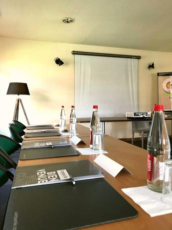 Imagen de los interiores del Hotel Campanile NATURE - La Rochelle Puilboreau. Foto 18